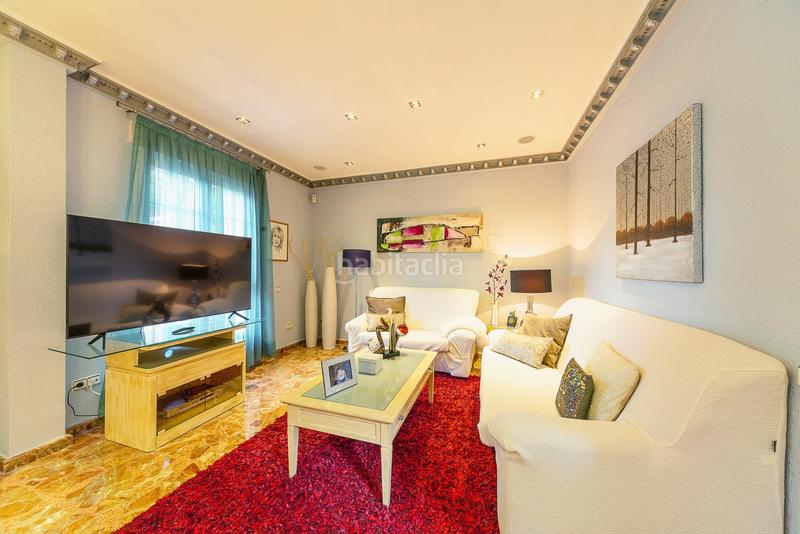 Foto ed568236-65f8-49d6-9db8-c226560b2643. Chalet con riscaldamento parcheggio piscina in Campo Alto-Club de Campo Elda