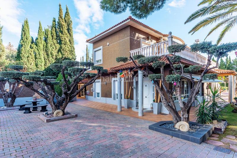 Foto f302b3d6-f417-428a-8a16-41fe734e525e. Chalet con riscaldamento parcheggio piscina in Campo Alto-Club de Campo Elda