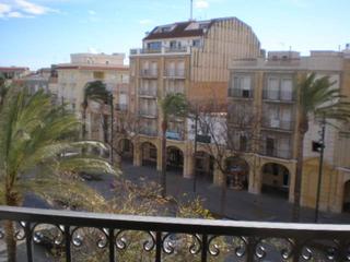 Business premise in Centre. Local oficina  en plaza carlos iii
