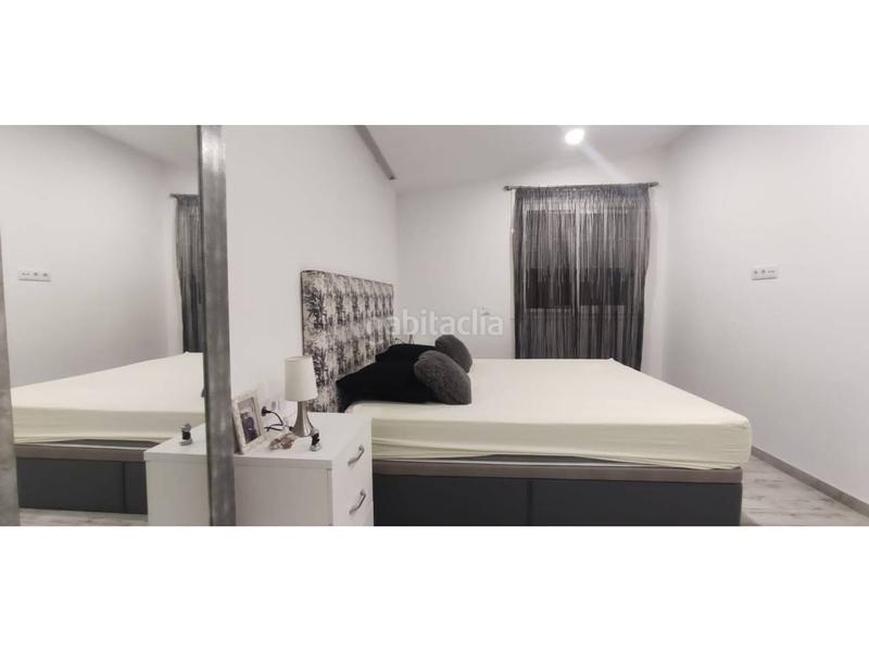 Foto 9f3ef119-2cec-4554-af84-21e0a6688184. Casa a schiera con riscaldamento parcheggio in Zona Hospital Amposta