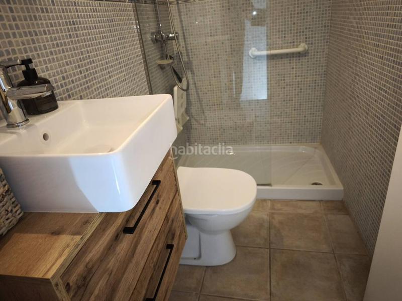 Foto 8c74995a-ef58-4a60-9dd8-0a85cc9a8403. Casa adossada a Centre Sant Carles de la Ràpita