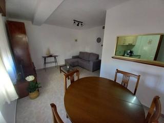 Miete Etagenwohnung in Centre. Alquiler de septiembre a junio de un piso en la ràpita, centrepo