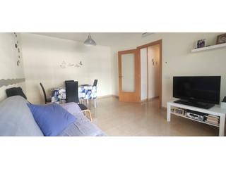 Miete Etagenwohnung in Avinguda Catalunya. Piso en alquiler de septiembre a junio