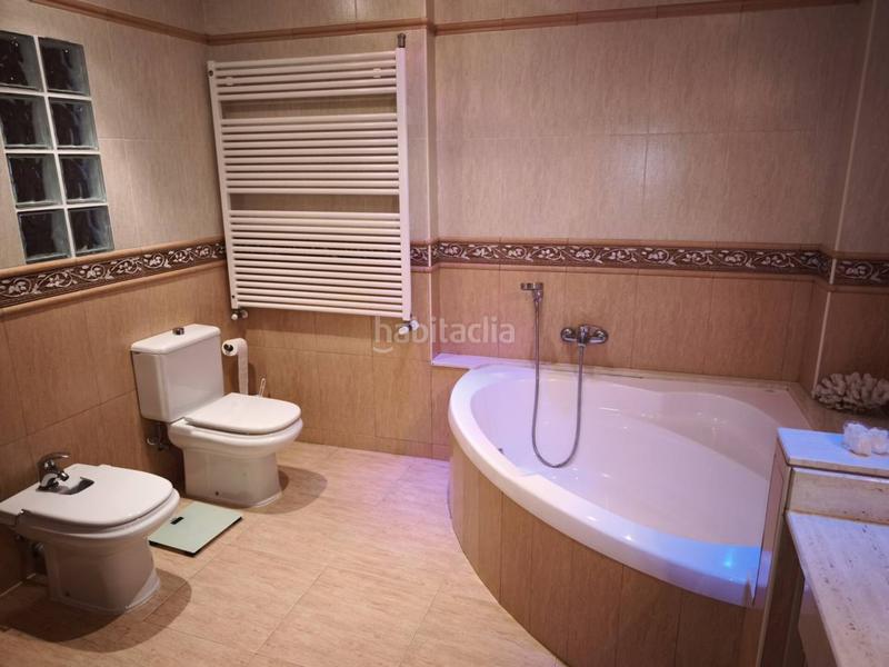 Foto a1c2a0ec-2b1c-4fb1-8e8e-a692ac7e4704. Casa  en venta en Casc Antic Amposta