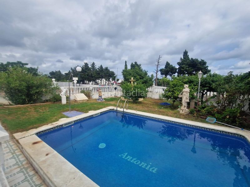 Foto dc14f392-ad66-409e-8026-4a25506ee916. Xalet amb aparcament a Alcanar