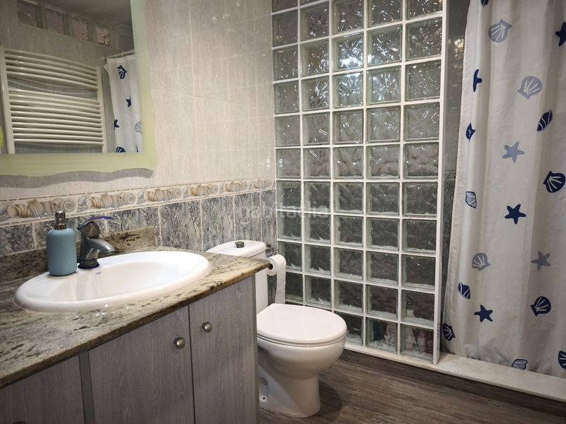 Foto c2e33adc-1d0e-4465-8199-d88d0f4ea91c. Casa a Casc Antic Amposta