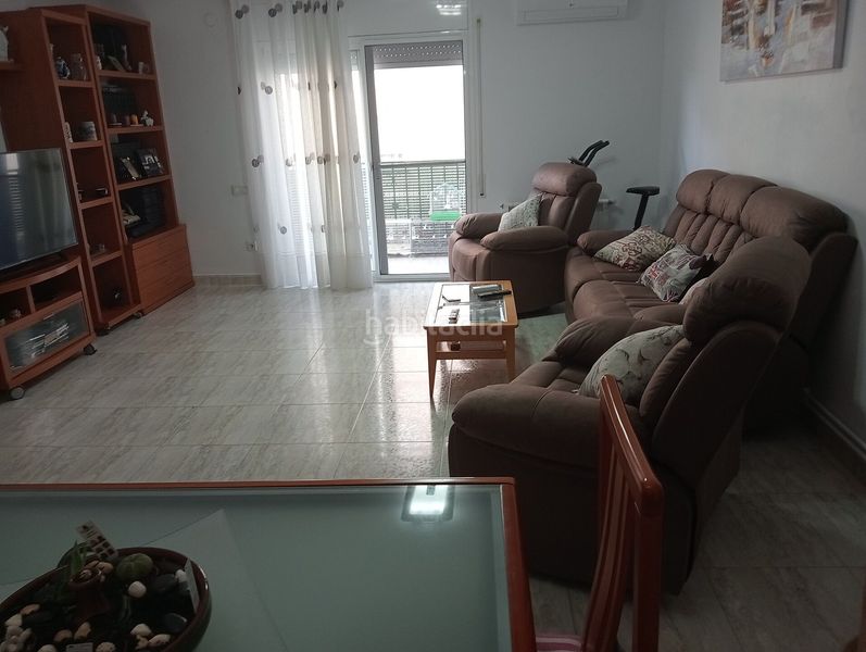 Foto da8dde7a-969a-474c-973c-e8ddb9eed92b. Pis a Alcanar