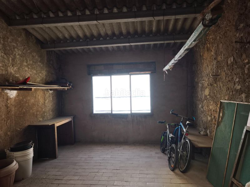 Foto e6104f8b-773b-4f3d-8457-8c128f54007b. Aparcament cotxe a Freginals