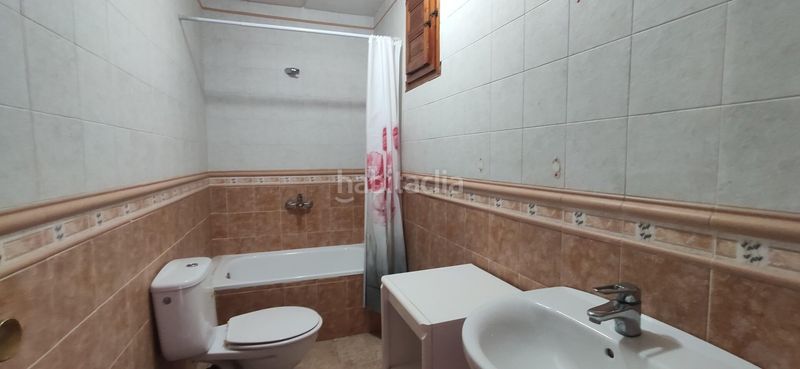 Foto e35ab250-aaf6-493b-8e73-3cf0596ef963. Casa a Casc Antic Amposta