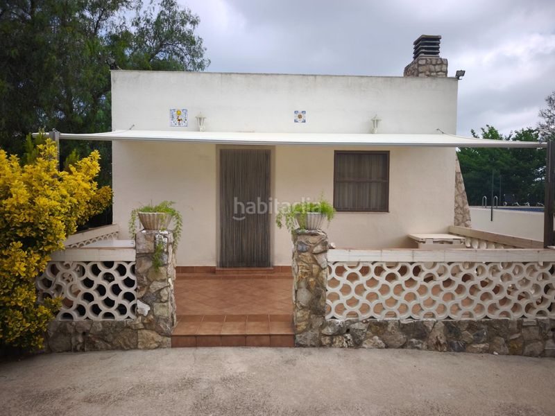 Foto 1f8f8463-9ff7-403f-9a24-28e08ad52fb0. Masía finca rústica con casa y piscina en Masdenverge