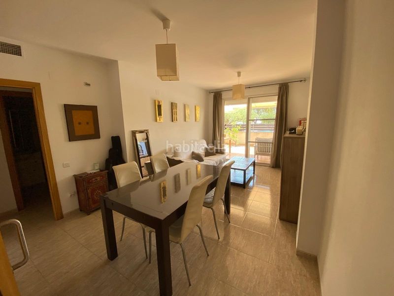 Foto ce35f7f0-7e86-4568-b836-6db67d138a8d. Casa adossada amb piscina a Alcanar