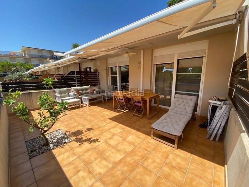Foto fd5c4675-2931-478d-9577-85d0e552e1e5. Casa adossada amb piscina a Alcanar