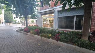 Local commercial  Fluvià. Local en venta en pleno centro de les roquetes