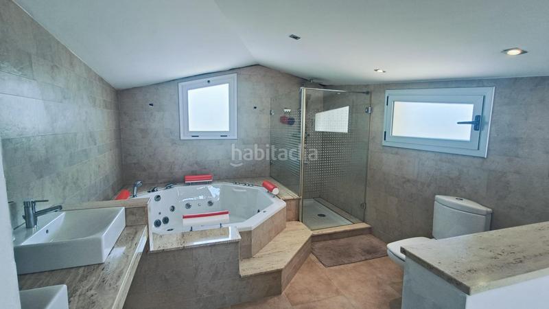 Foto 028dd1db-8b0c-44f1-bfef-002a970eb51c. Semi detached house with heating in La Collada-Sis Camins Vilanova i la Geltrú