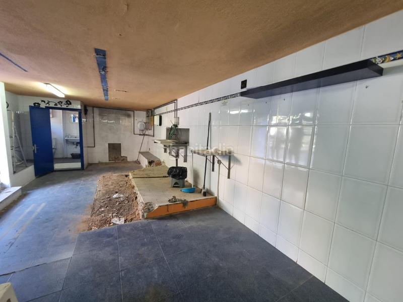 Foto 1cd8dfa3-2369-4d81-b6b7-5e23ee54514c. Local comercial a Les Roquetes Sant Pere de Ribes