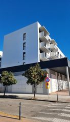 Affitto Appartamento  De roger de flor. Piso seminuevo con parking  trastero y zona comunitaria con pisc