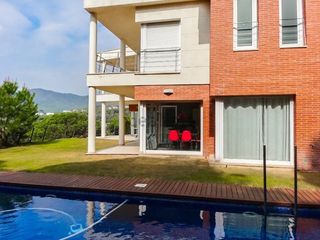Chalet  Camí de la montanya. Casa o chalet independiente en venta en cabrils