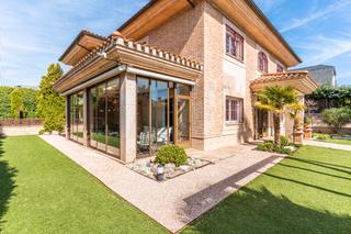 Xalet en Yucatn-La Cornisa. Venta chalet independiente en yucatn-cornisa