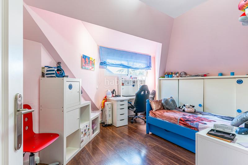 Foto 2544f9e5-cf6e-48ed-abc0-037a4e30a5c1. Penthouse with heating parking pool in Norte Majadahonda