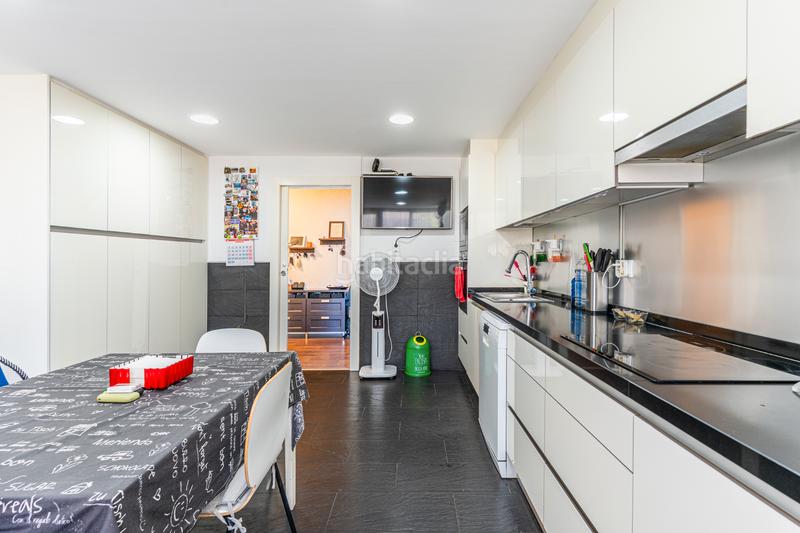 Foto 771fbc2e-5502-4017-b3e2-f6100f559254. Penthouse with heating parking pool in Norte Majadahonda