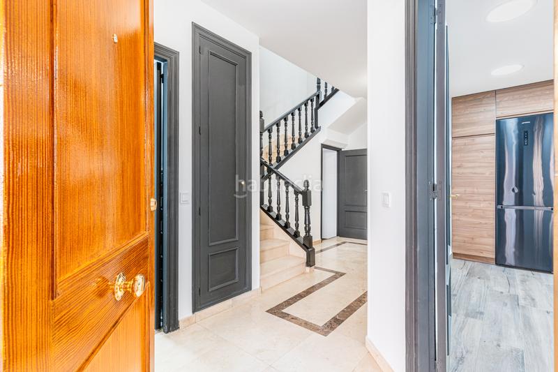 Foto 84389603-ffaf-4b3d-826d-1613f531f032. Semi detached house with heating parking pool in Carretera del Plantío Majadahonda