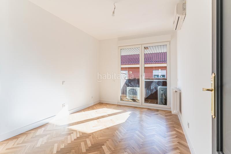 Foto b3b1968d-e168-4b7a-a46c-8ecf42fa0bbb. Semi detached house with heating parking pool in Carretera del Plantío Majadahonda