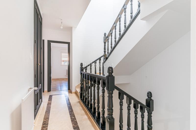 Foto dbd93691-d4e2-4b6b-a37c-279efaa1a977. Semi detached house with heating parking pool in Carretera del Plantío Majadahonda