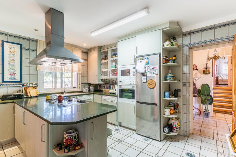 Foto e22cb6e4-6f79-4c53-ac0a-35272d941523. Chalet avec chauffage piscine dans Cerro Alarcón Valdemorillo