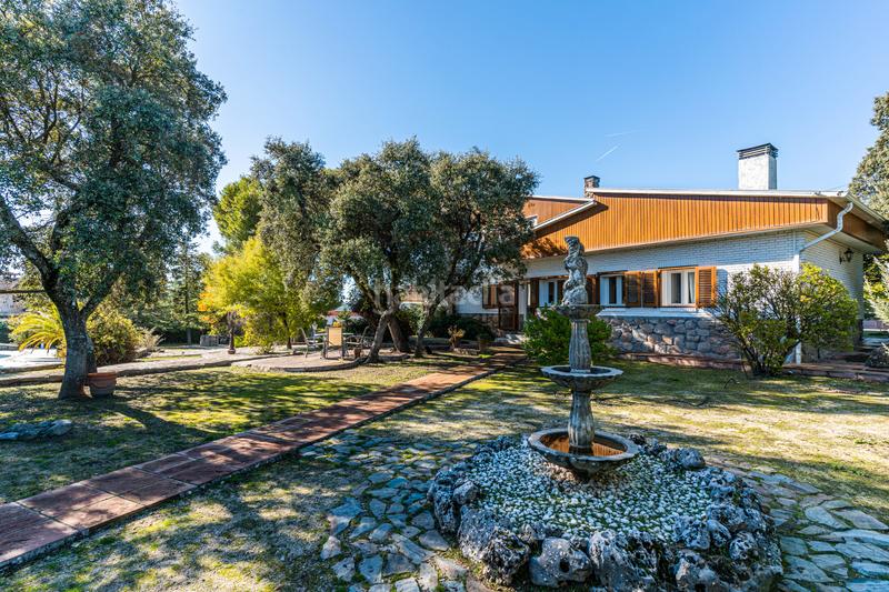 Foto 2cd74644-d51d-45c9-a824-8127d9097d13. Chalet venta chalet independiente en Cerro Alarcón Valdemorillo