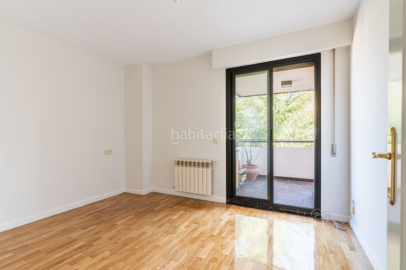 Foto 59e2de09-9803-4800-97ad-818c70b2aa9b. Dúplex amb calefacció aparcament piscina a Casco Antiguo Majadahonda