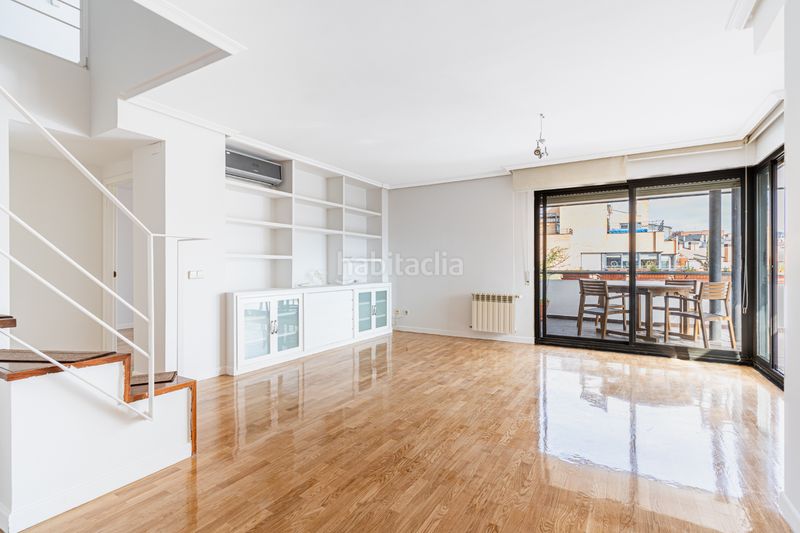 Foto 7c3de255-6939-4331-8891-07b336765def. Dúplex amb calefacció aparcament piscina a Casco Antiguo Majadahonda