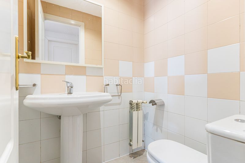 Foto 937cc353-eafb-47f3-9713-111b13ec4f62. Dúplex amb calefacció aparcament piscina a Casco Antiguo Majadahonda