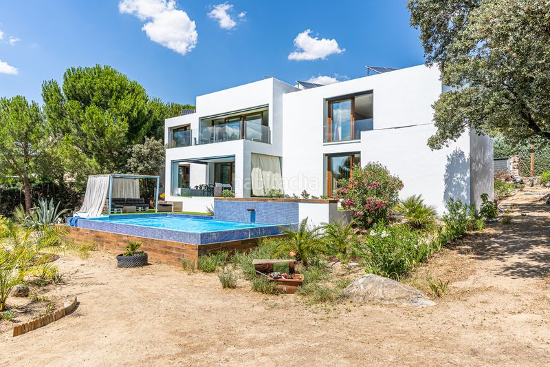 Foto c259df29-fc9b-4627-8014-4d100839ca3f. Chalet venta chalet independiente en Cerro Alarcón Valdemorillo
