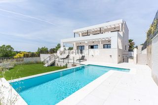Xalet a Los Satélites-Roza Martín. Les presentamos, en la prestigiosa localidad de majadahonda, est