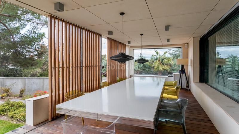 Foto 73b0f360-814d-4b37-870c-578fbb397cbe. Chalet con riscaldamento parcheggio piscina in urbanización La Moraleja La Moraleja