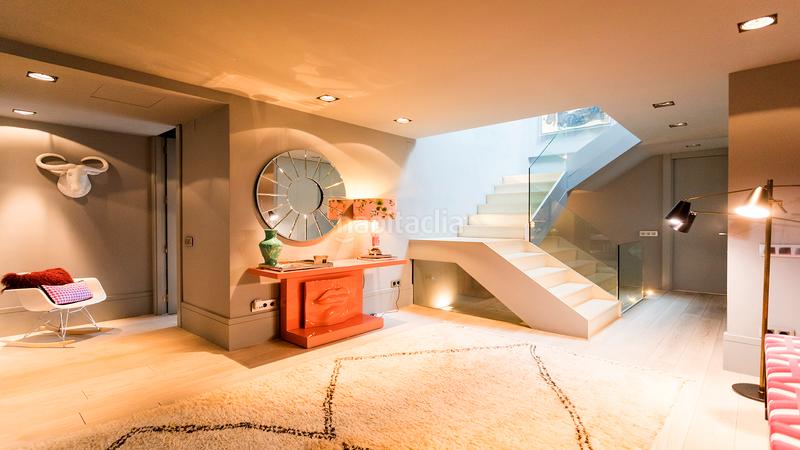 Foto d398a1e2-f217-4882-a5cc-4e473876ee30. Chalet con riscaldamento parcheggio piscina in urbanización La Moraleja La Moraleja