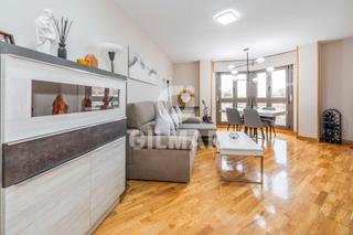 Etagenwohnung  Calle de ana de austria. Descubre en exclusiva la elegancia y el confort en este magnfic
