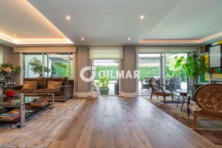 Casa aparellada a Encinar de los Reyes. Una casa extraordinaria en el encinar de los reyes. el tamaño de