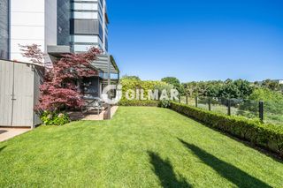 Etagenwohnung in Encinar de los Reyes. Se ofrece este inigualable bajo con jardín, con el mayor alto es