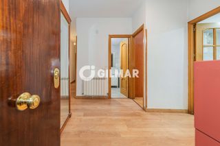 Pis a Centro. Te invitamos a descubrir este encantador piso de 85 m en una ubi