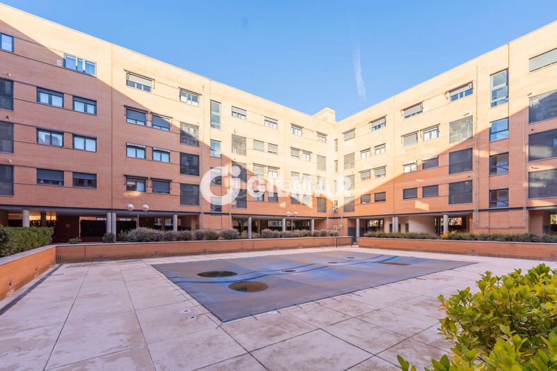 Foto be2fdace-fe0c-48d6-8160-a45fcdc44894. Àtic amb calefacció aparcament piscina a Norte Alcobendas