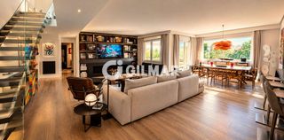 Duplex à Encinar de los Reyes. Espectacular áticodúplex de 180 m construidos, completamente ref
