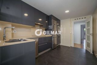 Appartement à Arroyo de la Vega. Descubre el lujo y la comodidad en este exclusivo piso ubicado e