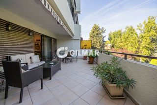 Dúplex a El Soto de la Moraleja. Te invitamos a descubrir este magnífico dúplex de 221 m construi
