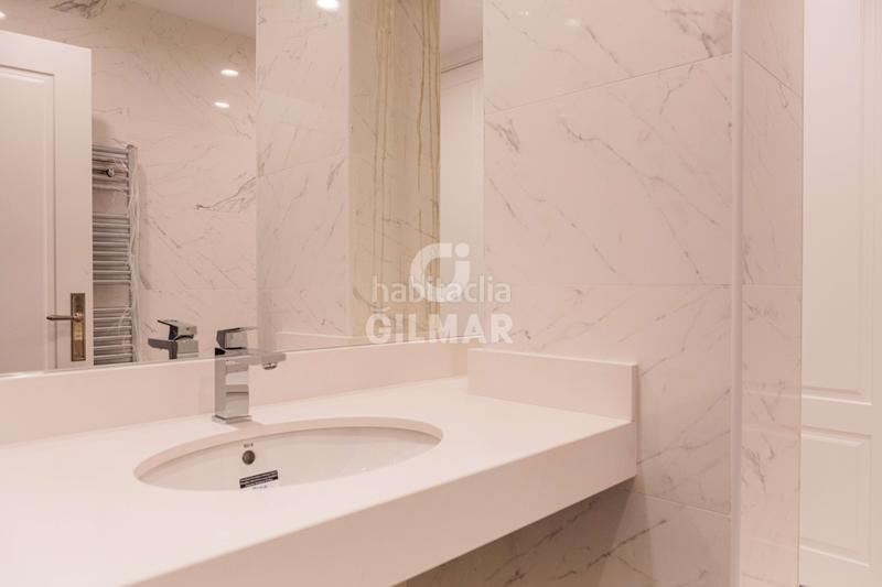 Foto 10f45970-50af-4187-a182-37b4104f5b34. Xalet amb calefacció aparcament piscina a Navalquejigo-Los Arroyos Escorial (El)