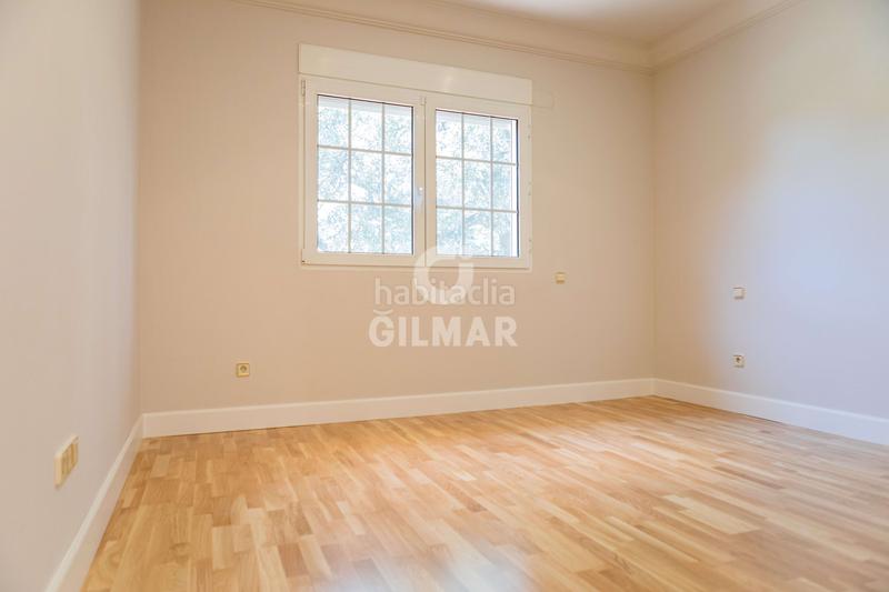 Foto 27b0689d-77b7-4e9e-b50e-7597d205c18e. Xalet amb calefacció aparcament piscina a Navalquejigo-Los Arroyos Escorial (El)