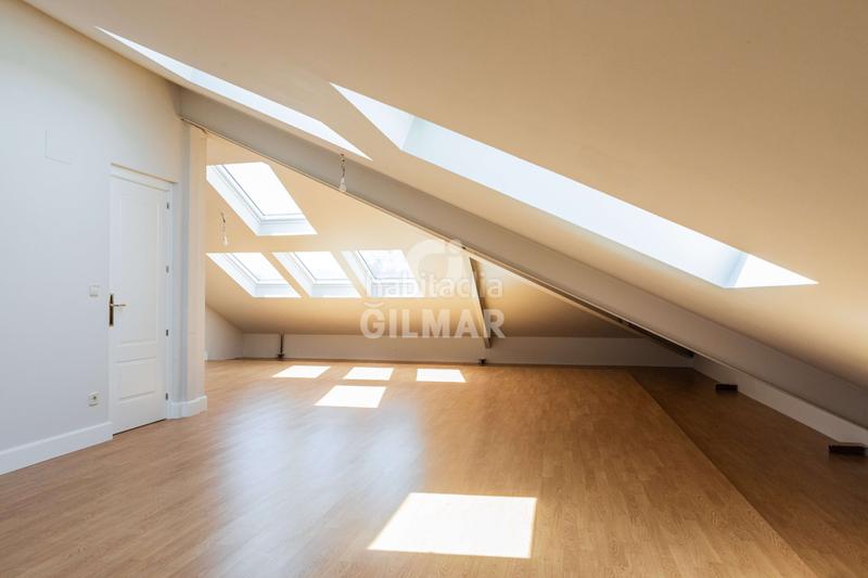 Foto 27beef8b-54c2-4749-a0b5-635b1002710c. Xalet amb calefacció aparcament piscina a Navalquejigo-Los Arroyos Escorial (El)