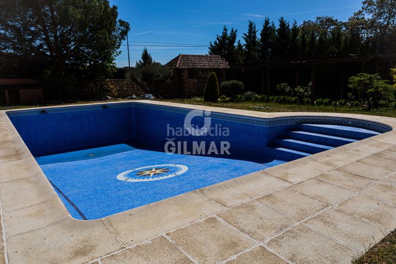 Foto 842c6540-c3ac-4b2b-8f76-29e446ab4f0b. Xalet amb calefacció aparcament piscina a Navalquejigo-Los Arroyos Escorial (El)
