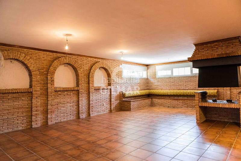 Foto 9c3c5f09-6ee7-4813-9176-7dd880db0072. Xalet amb calefacció aparcament piscina a Navalquejigo-Los Arroyos Escorial (El)