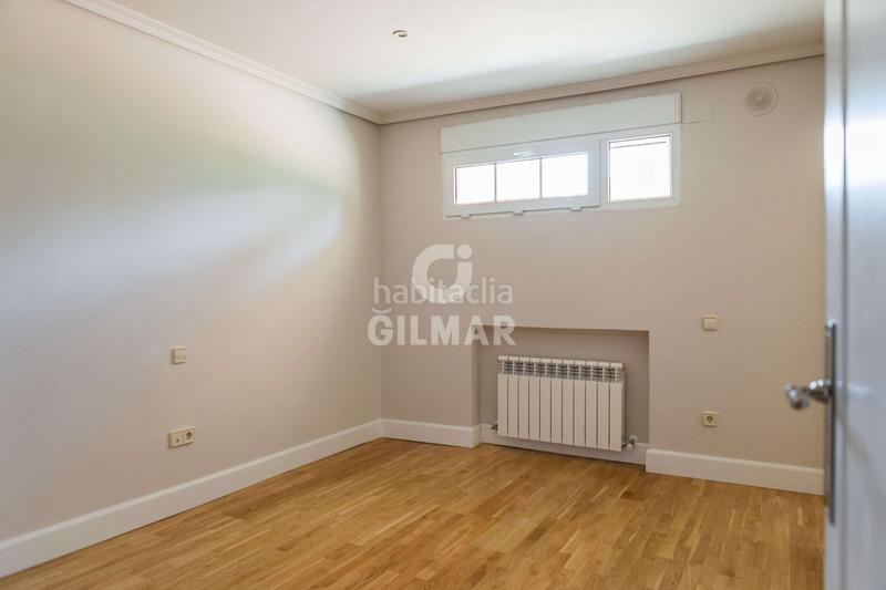 Foto bc7de8bd-3ec5-42ff-aa04-ae503a2dfbcd. Xalet amb calefacció aparcament piscina a Navalquejigo-Los Arroyos Escorial (El)